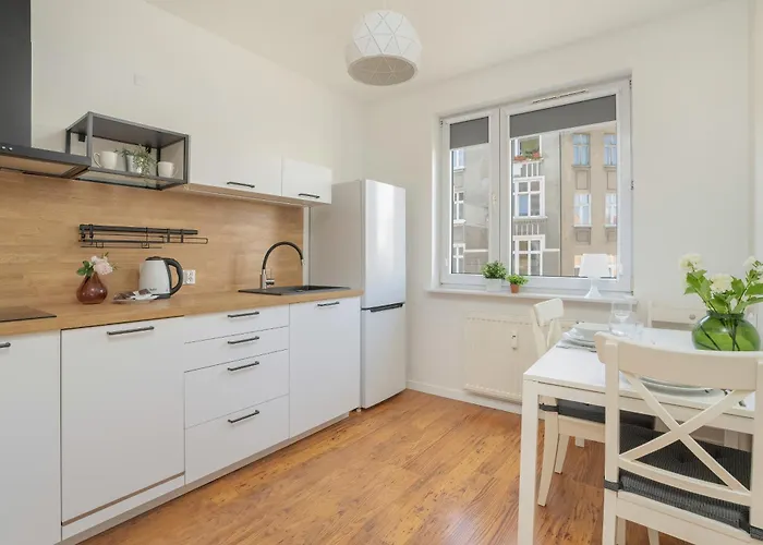 Cozy Remote Work By Renters