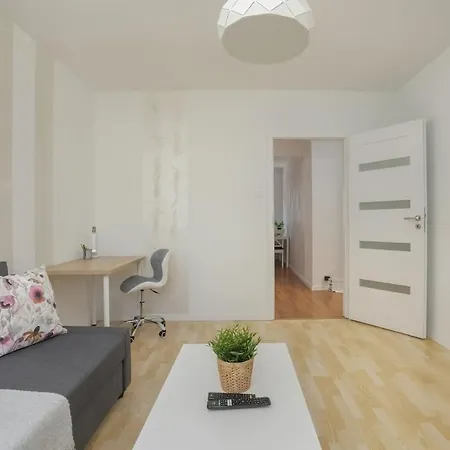 Cozy Remote Work By Renters